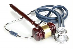 gavel-and-stethescope-medical 3